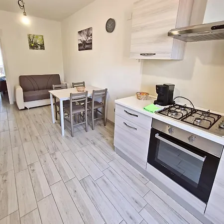 Civico 14 3 شقة *