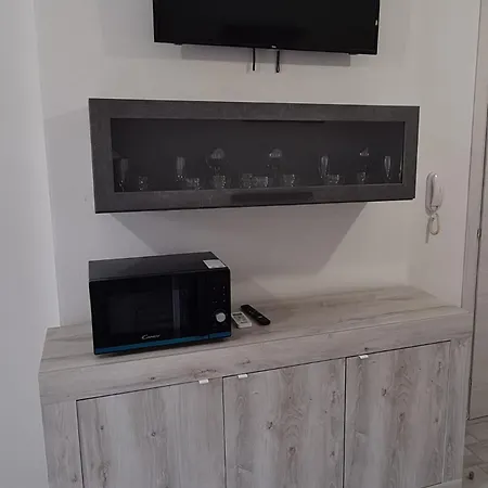 Civico 14 3 مونسيرّاتو